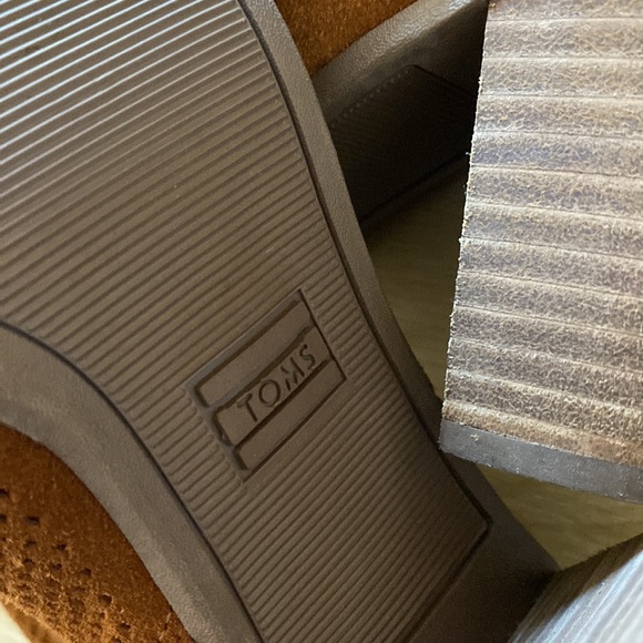 TOMS Majorca Peep Toe Bootie Women's Toe Open Shoes, Tan Suede Embossed - Picture 7 of 10